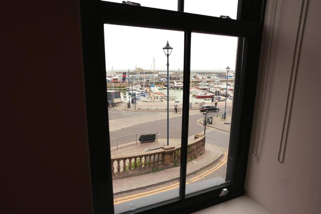 Sohot Stays The Royal Suite Harbour Views Sleeps 4 رامْسْغيت المظهر الخارجي الصورة